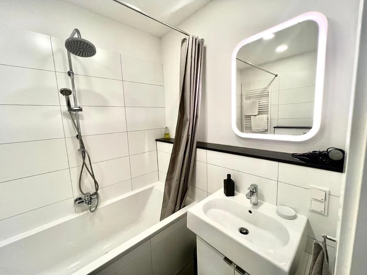 Vibehome Duesseldorf - Stresemannstrasse